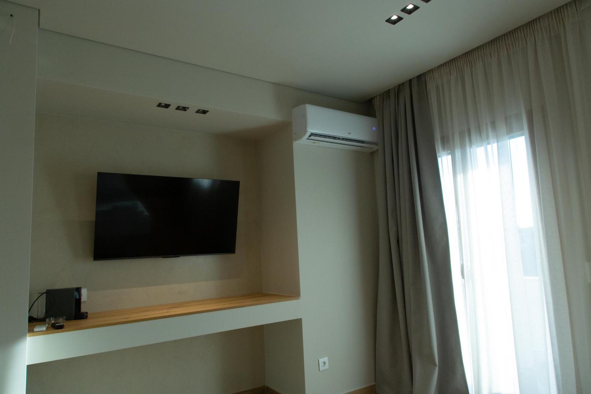 Νεακιτοσ Luxury Apartments Nikiti  Exterior photo
